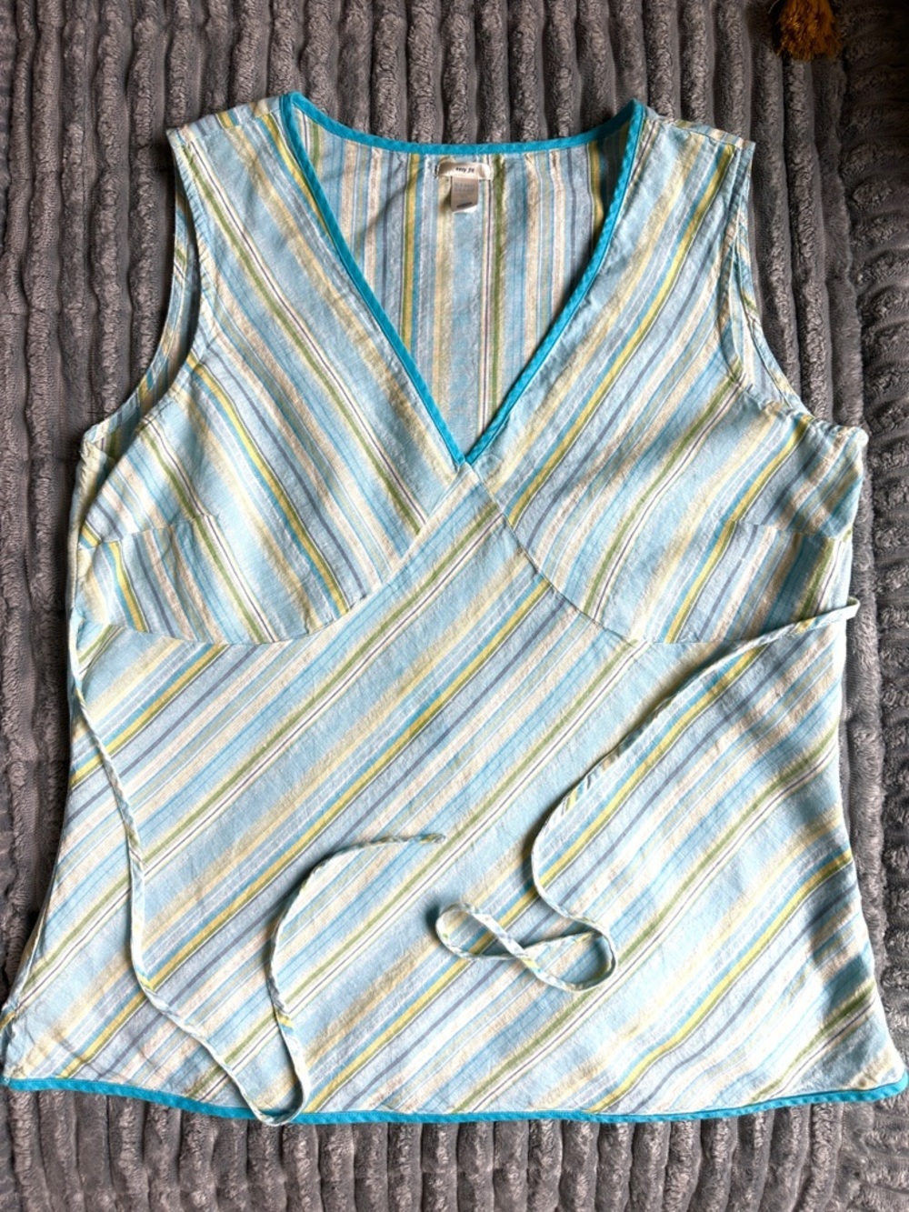 Striped Linen-Cotton sleeveless Top with waist tie - Picture 1 of 7
